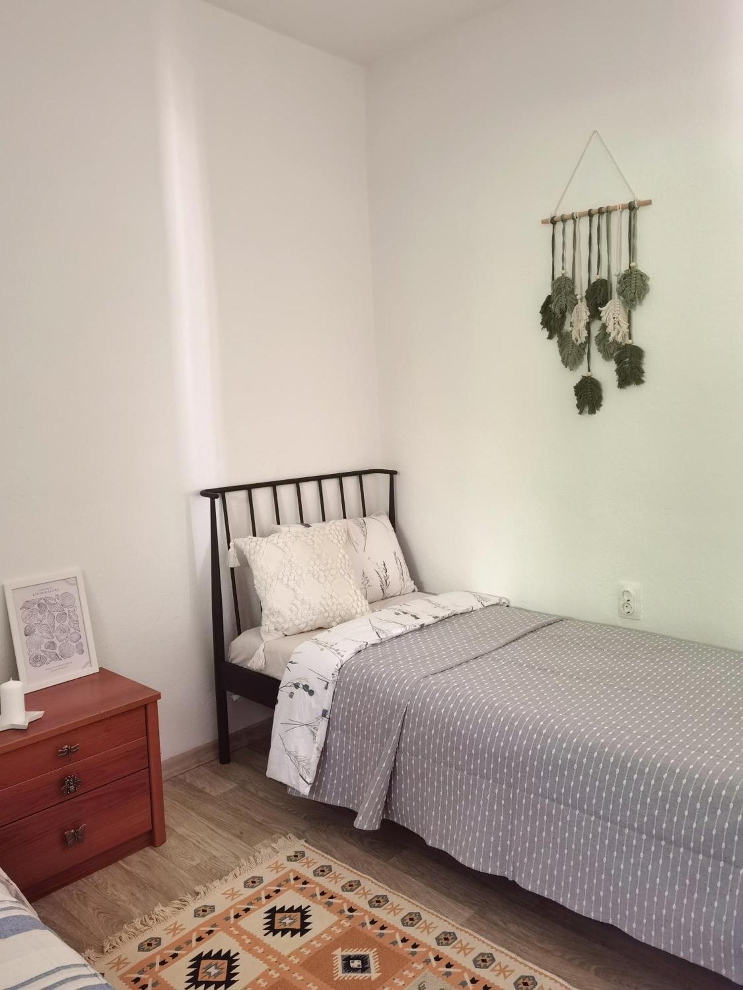 Apartment Seashell