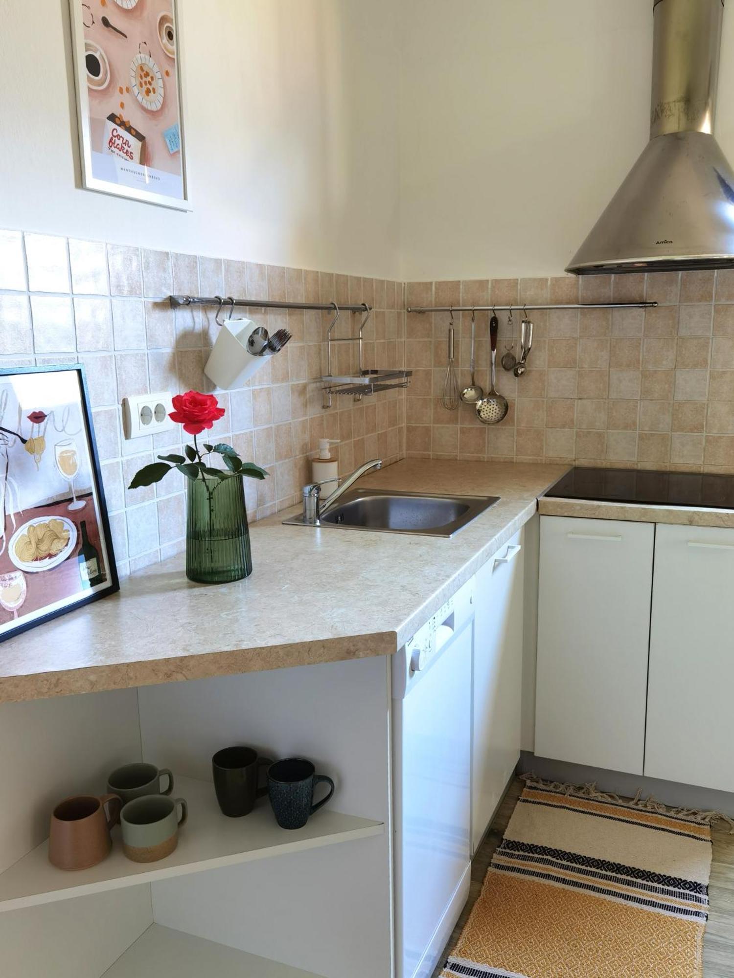 Seashell Apartment *